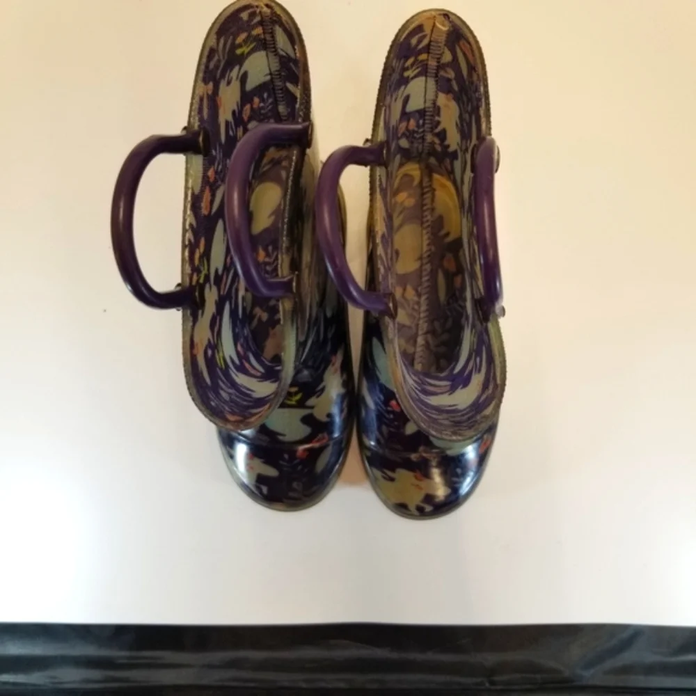 Western Chief Size Child 9/10 Blue Floral Rubber Rain Boots Light Up Pull On